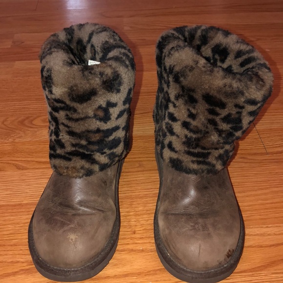 UGG boots - Picture 1 of 5